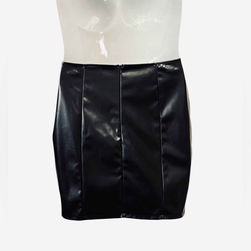 SHEIN, Black Faux Leather Skirt, Size Medium - Picture 4 of 8